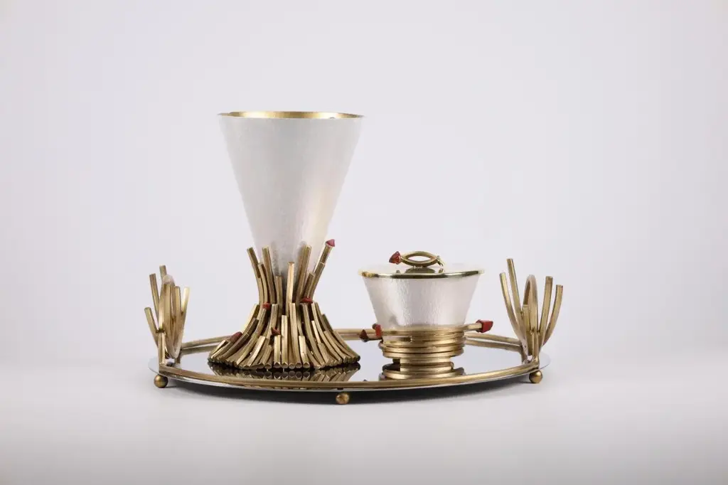 Gems Madkhan Set With Tray