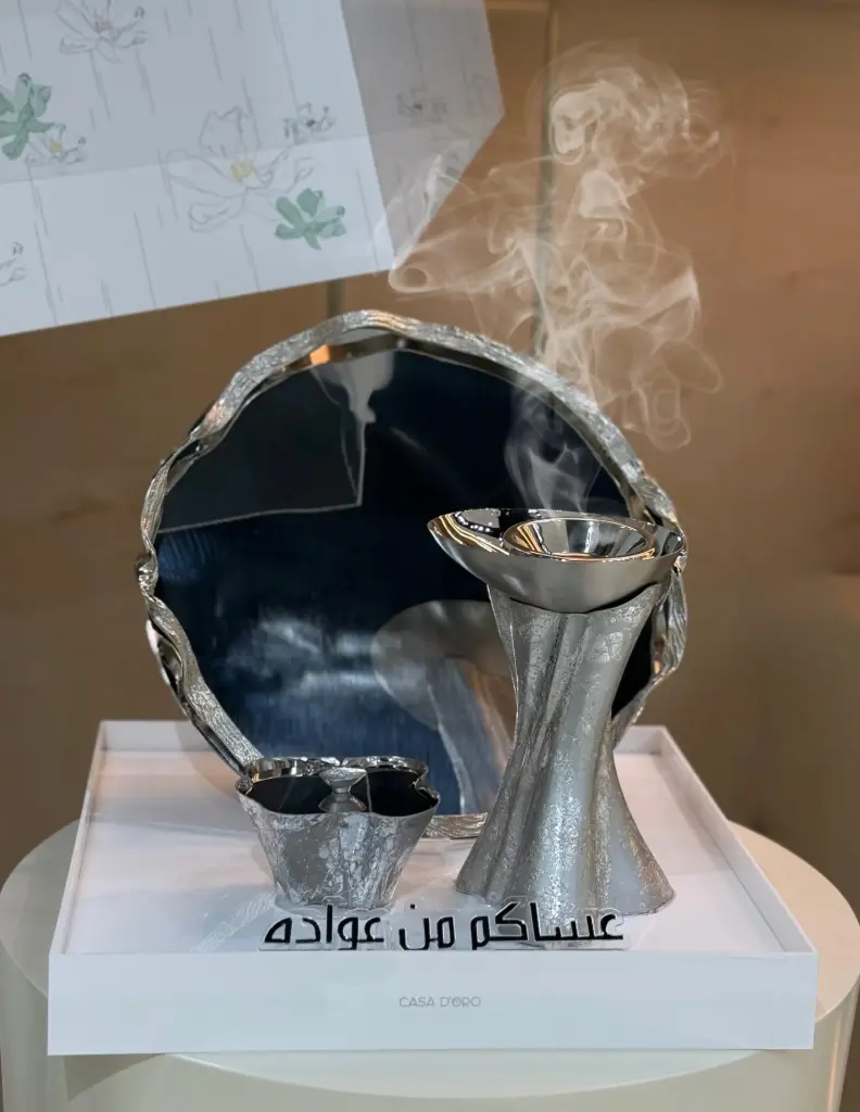 Silk Silver Acrylic Gift Set With Tray