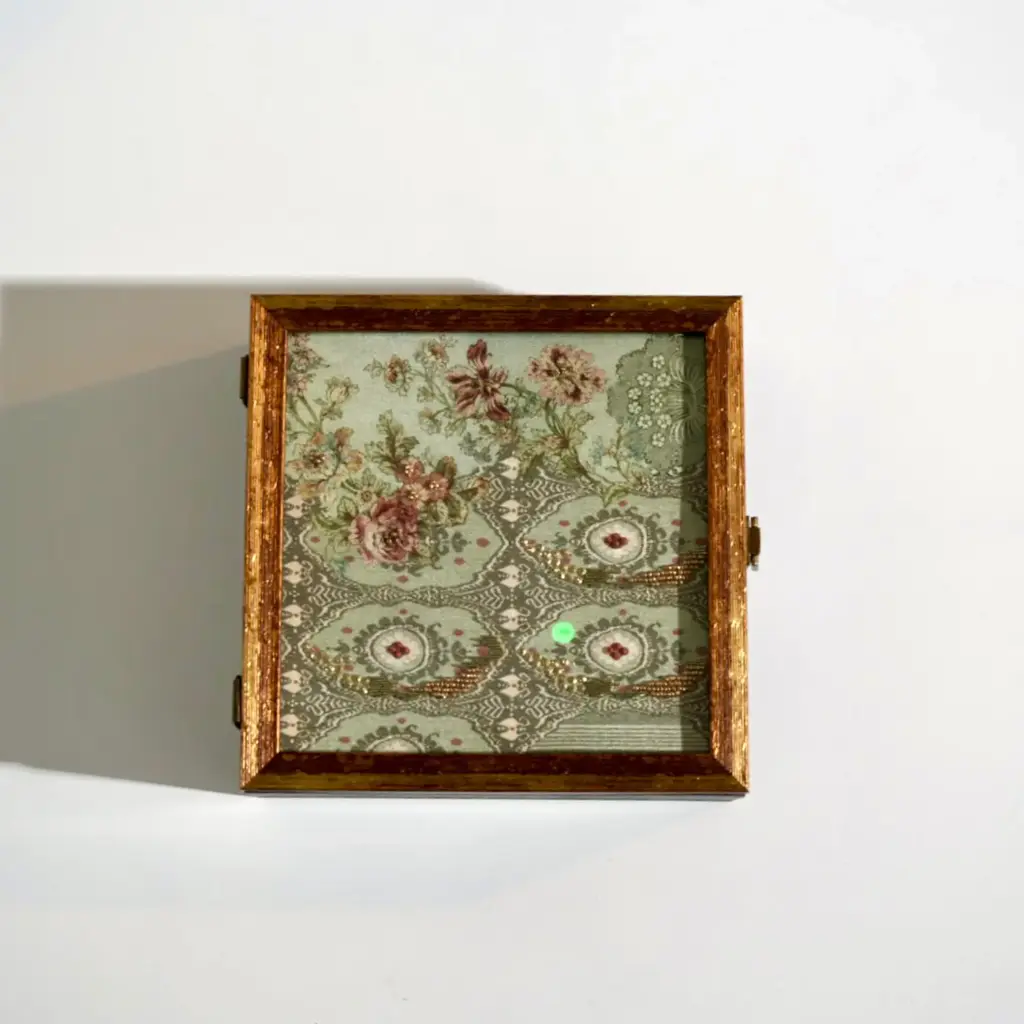 Mint Embroidered Square box