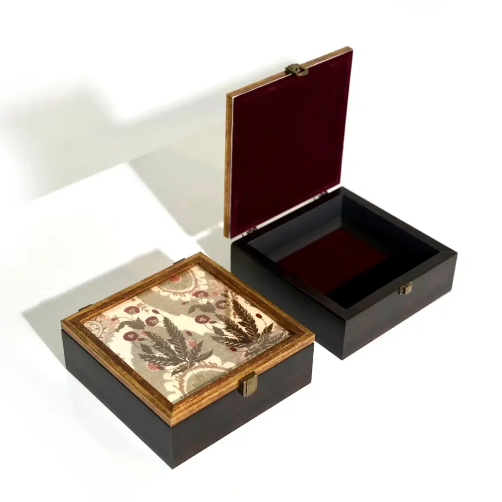 Summer Embroidered Square box